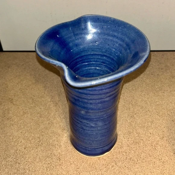 Modern Rustic Studio Pottery Vase Cobalt Blue Signed Artisan Decor Vintage Home - Picture 4 of 14